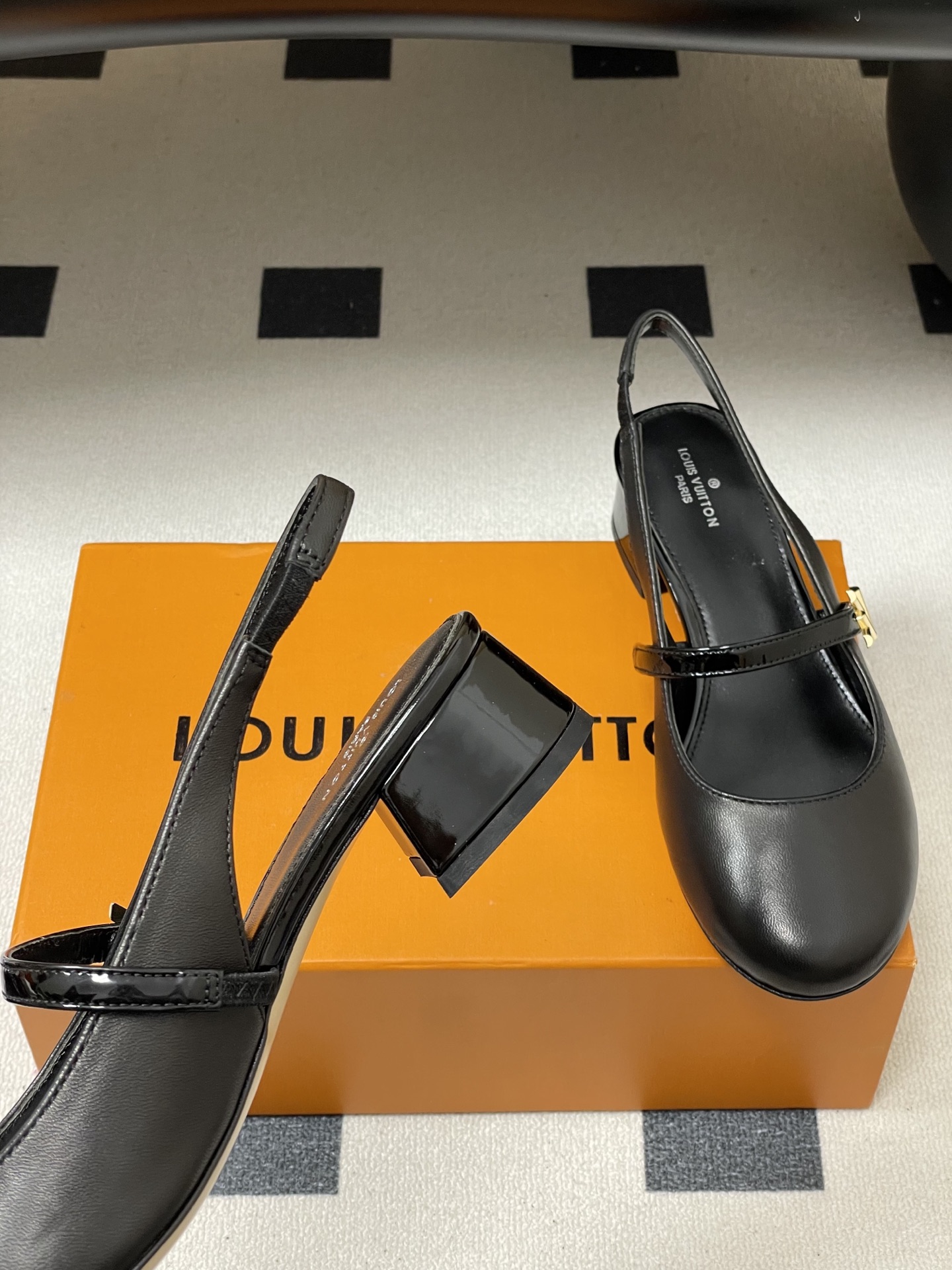 Women's high heels